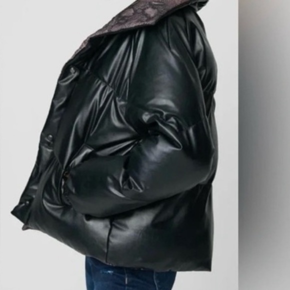 NYC NWNT Reversible Black Puffer Jacket - Picture 3 of 11